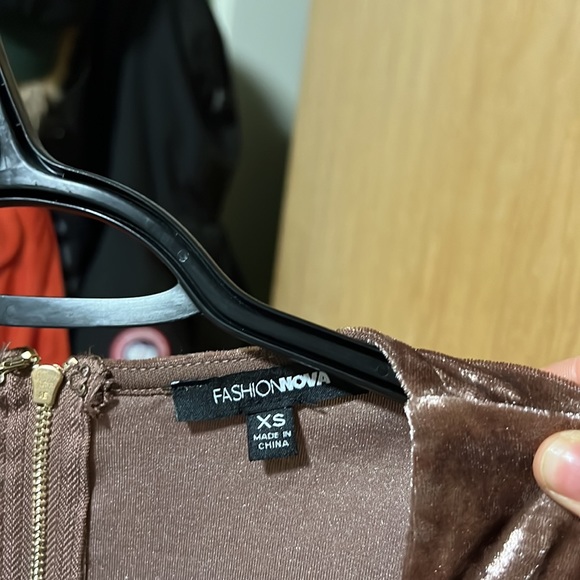 Fashion nova rompers XS - Picture 4 of 5